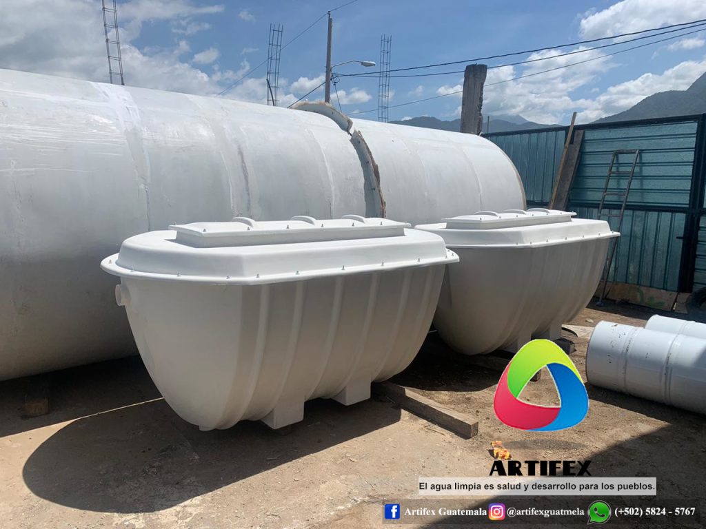 Planta de tratamiento de aguas residuales fabricada en fibra de vidrio. Artifex.